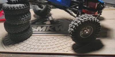 /img/22219-tarantula-4x4-driving.webp